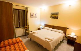 Hotel Cantarana