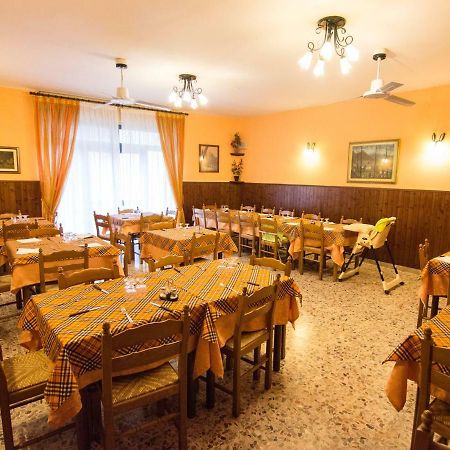 Cantarana Hotel Sesta Godano Esterno foto